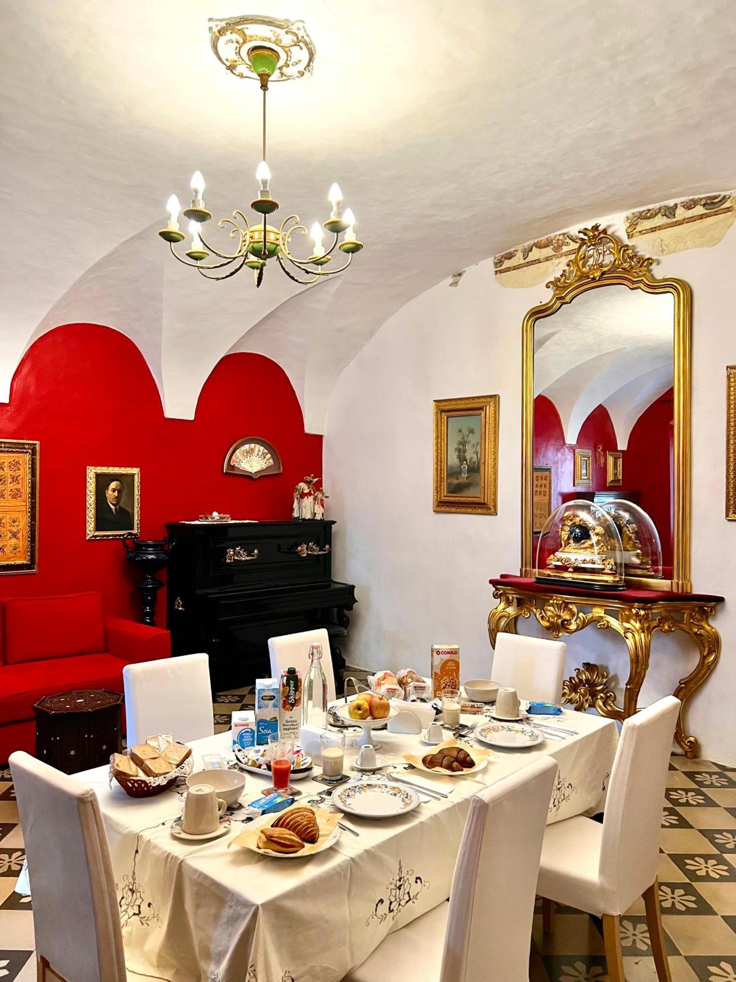 B&B Palazzo Lombardi Lucera Exteriör bild